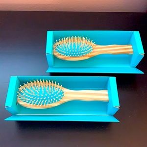 2 SUGARBEAR GENTLE DETANGLING BAMBOO BRUSHES